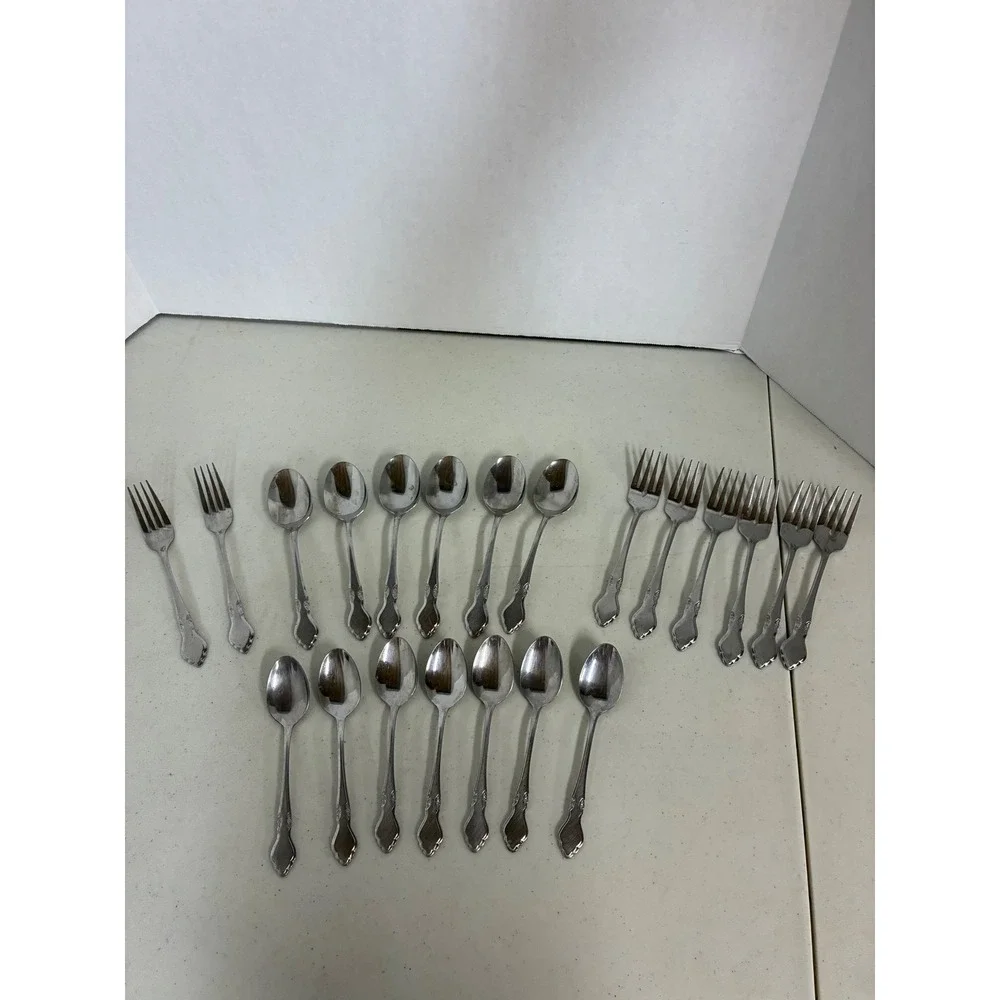 Northland Stainless Korea Flatware Set 21 Pieces Floral Scroll Silverware‎ Lot